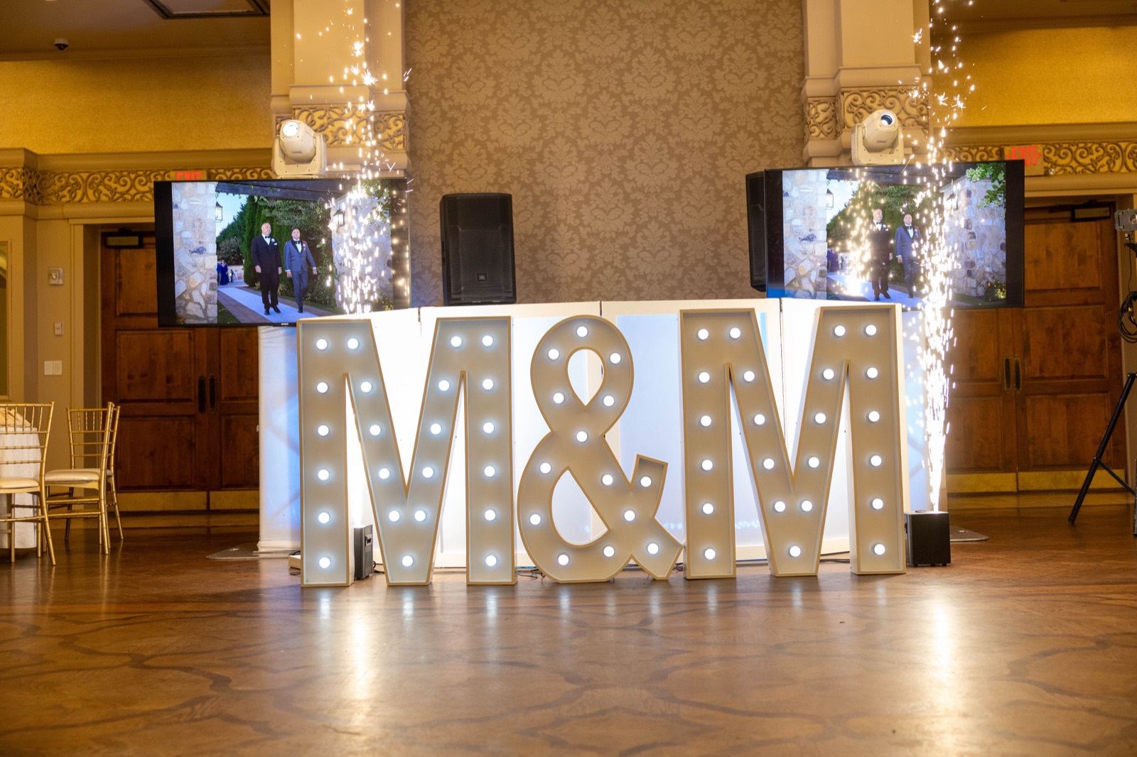 Long Island wedding moment